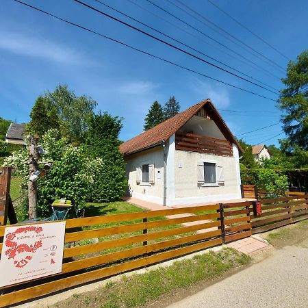Kilátás a tóra Apartman Szigliget Esterno foto