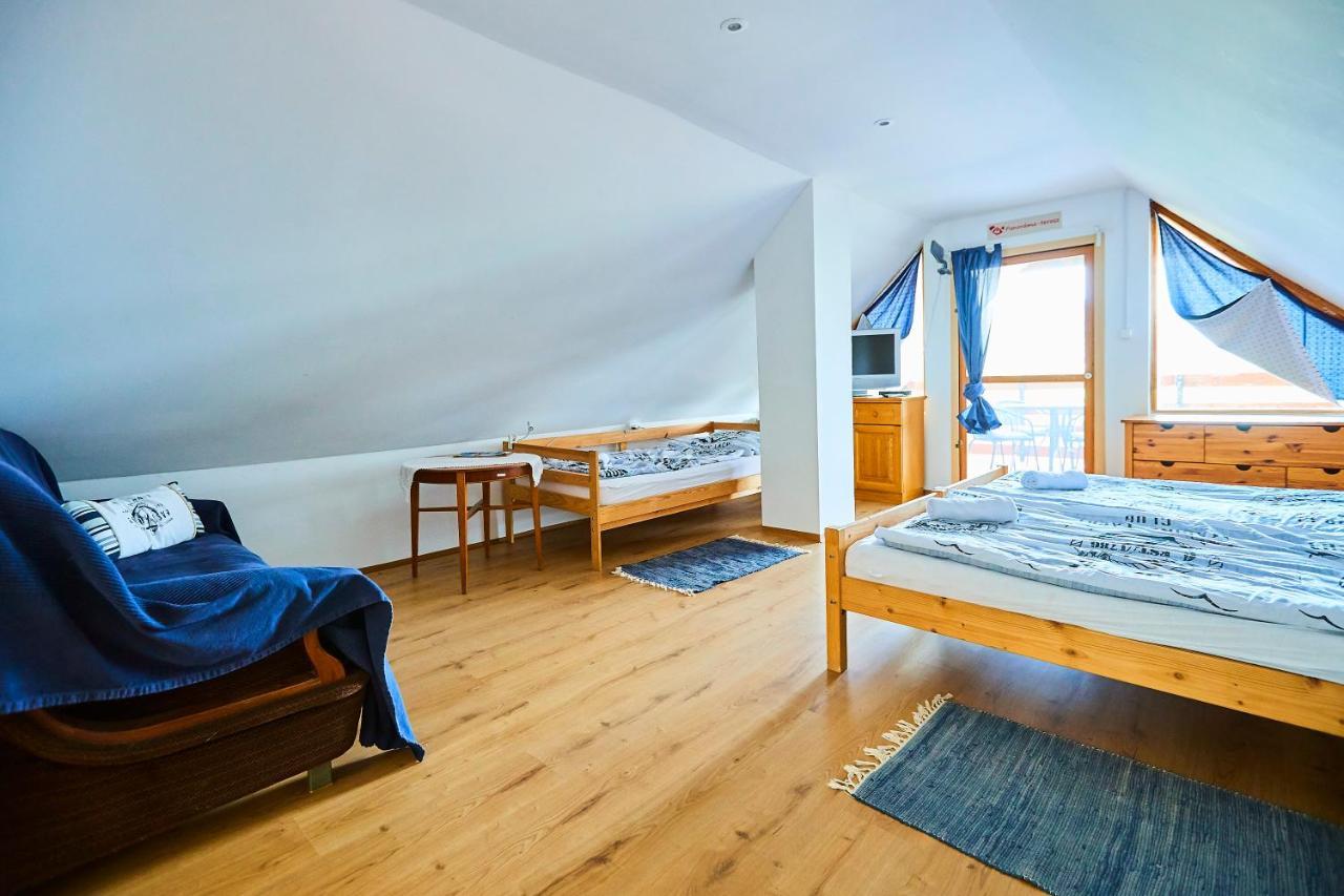 Kilátás a tóra Apartman Szigliget Esterno foto