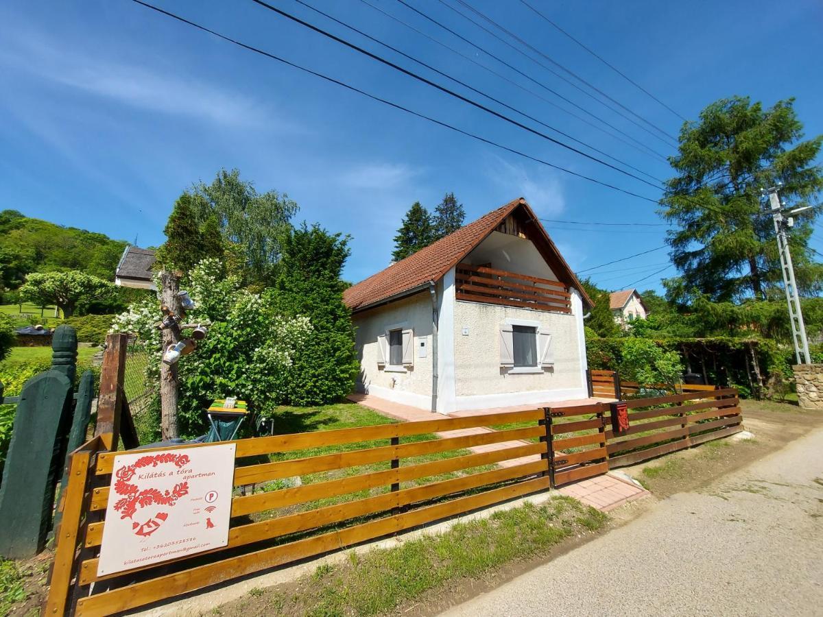 Kilátás a tóra Apartman Szigliget Esterno foto