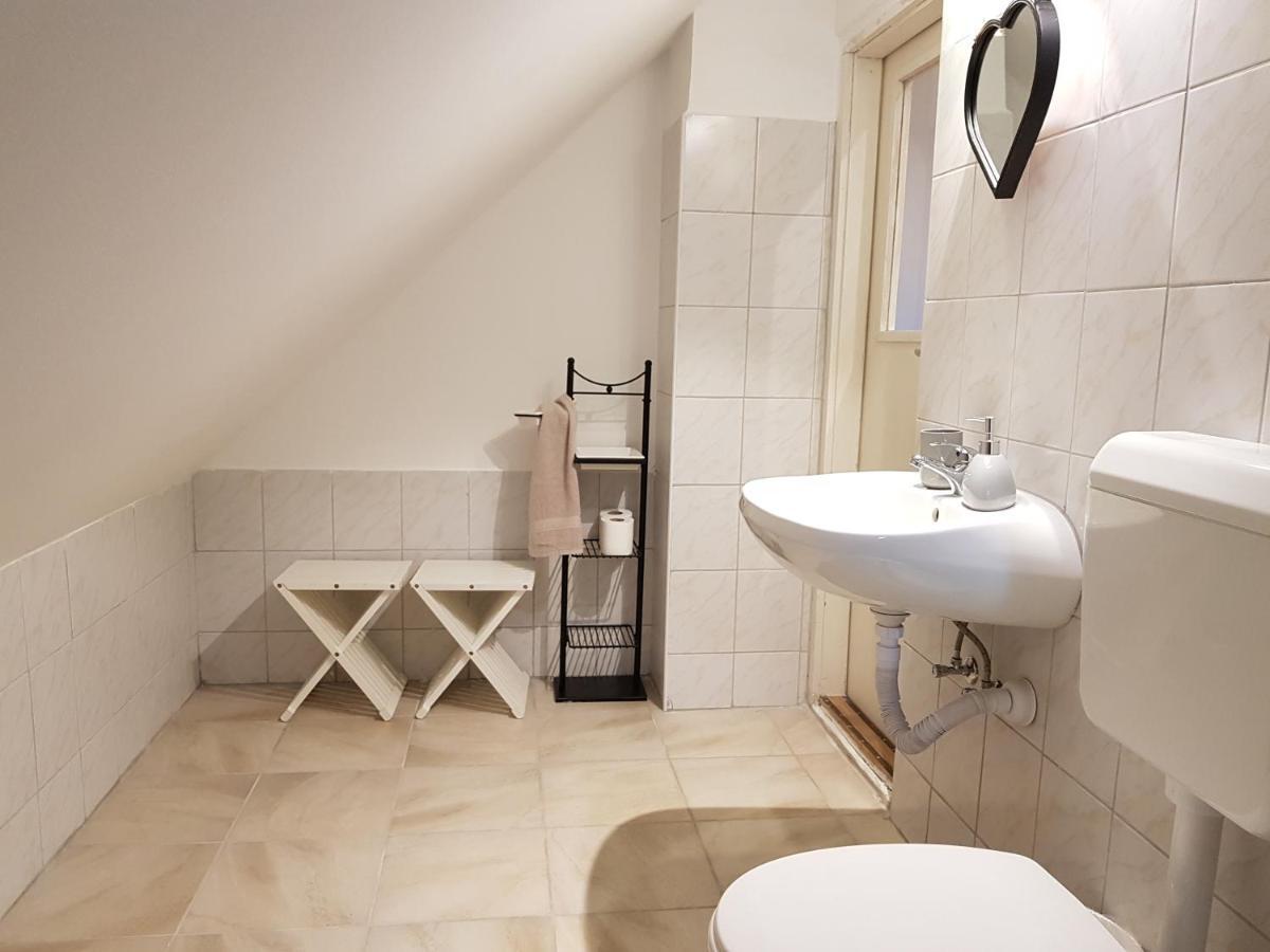 Kilátás a tóra Apartman Szigliget Esterno foto