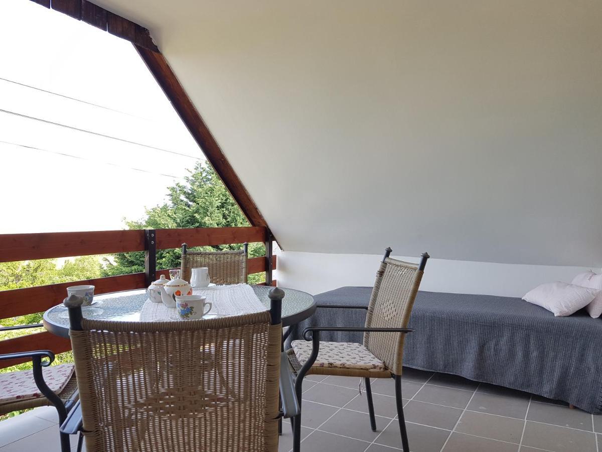 Kilátás a tóra Apartman Szigliget Esterno foto