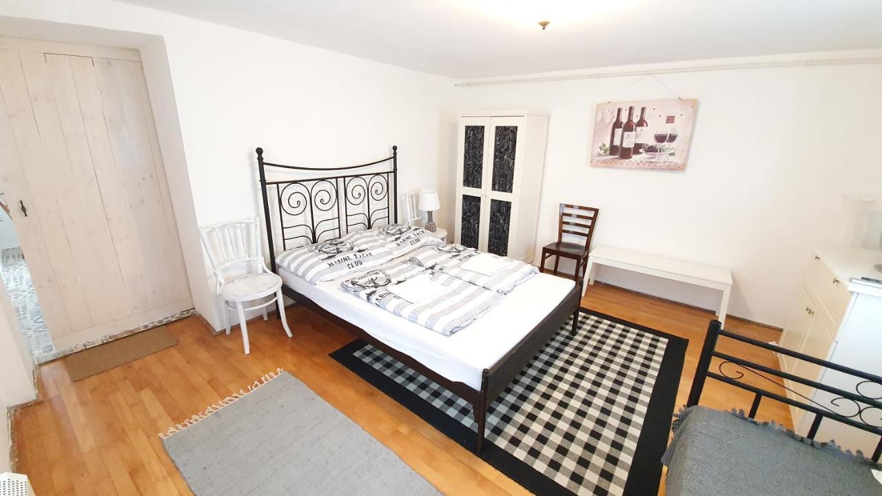 Kilátás a tóra Apartman Szigliget Esterno foto